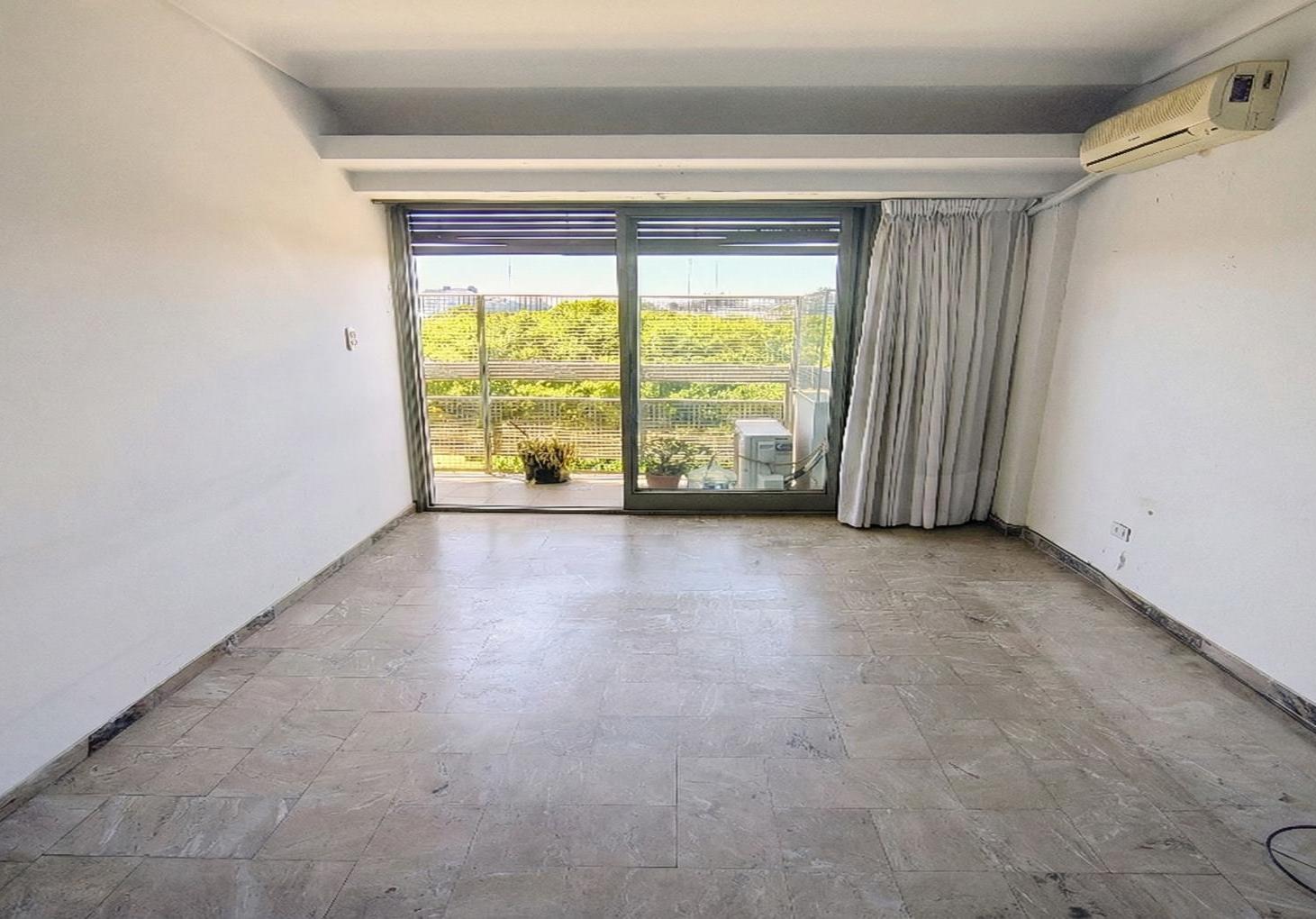 Foto de Departamento de 4 ambientes en Venta en Parque centenario, imagen 4