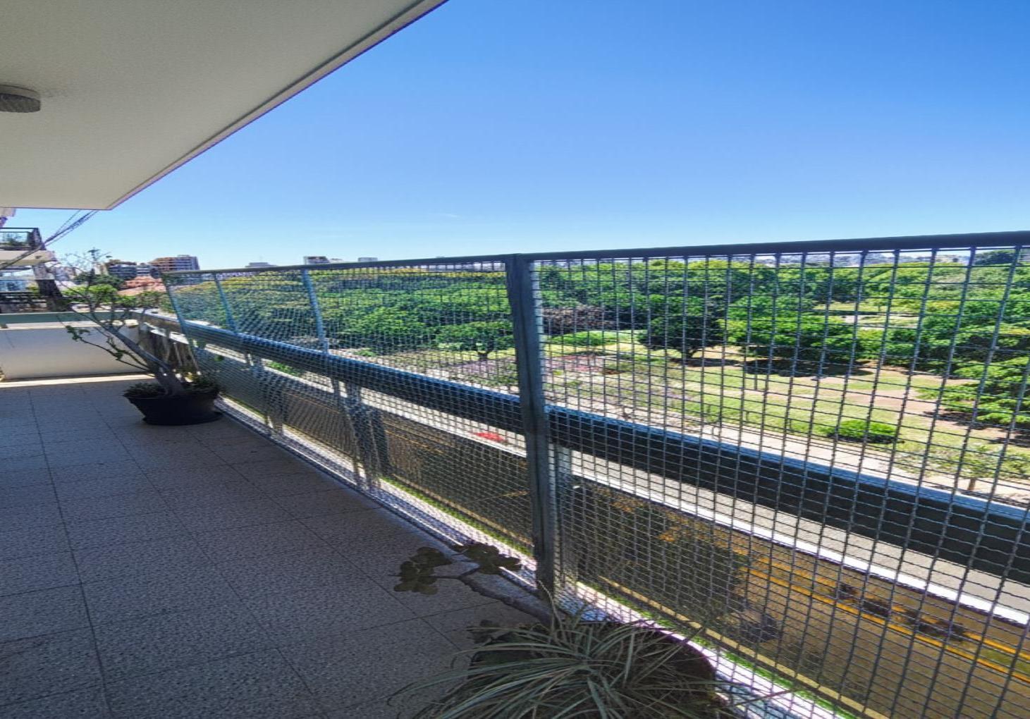 Departamento de 4 ambientes en Venta en Parque centenario