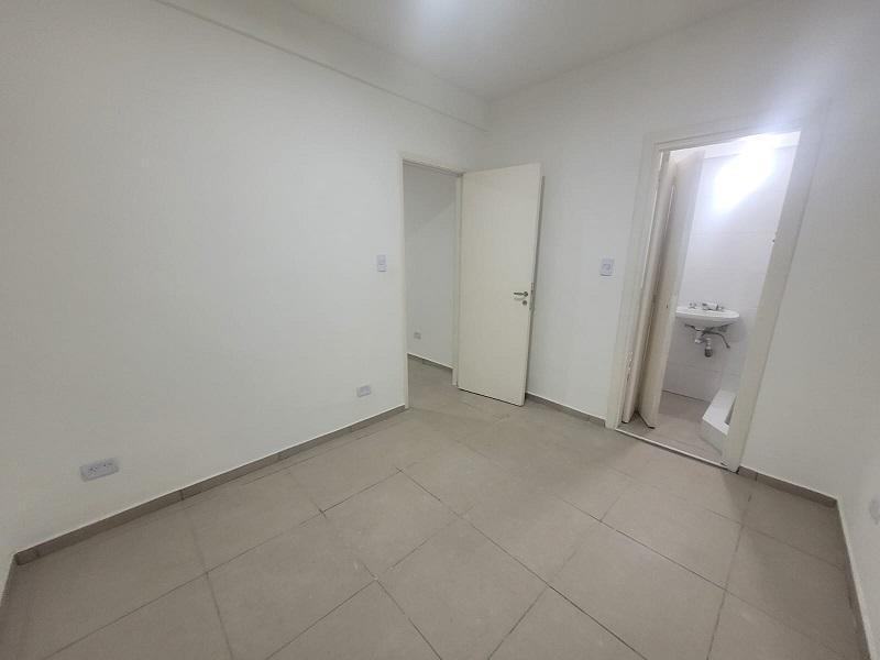 Foto de Departamento de 2 ambientes en Venta en Balvanera, imagen 2