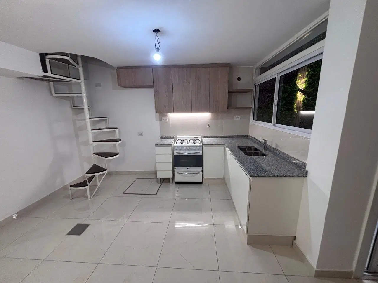 Depto.tipo casa de 4 ambientes en Alquiler en Palermo 2