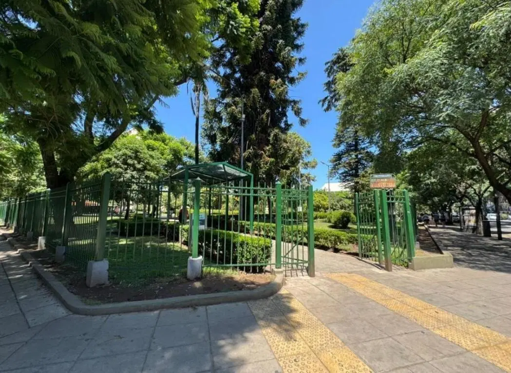Terreno en Venta en Flores 5