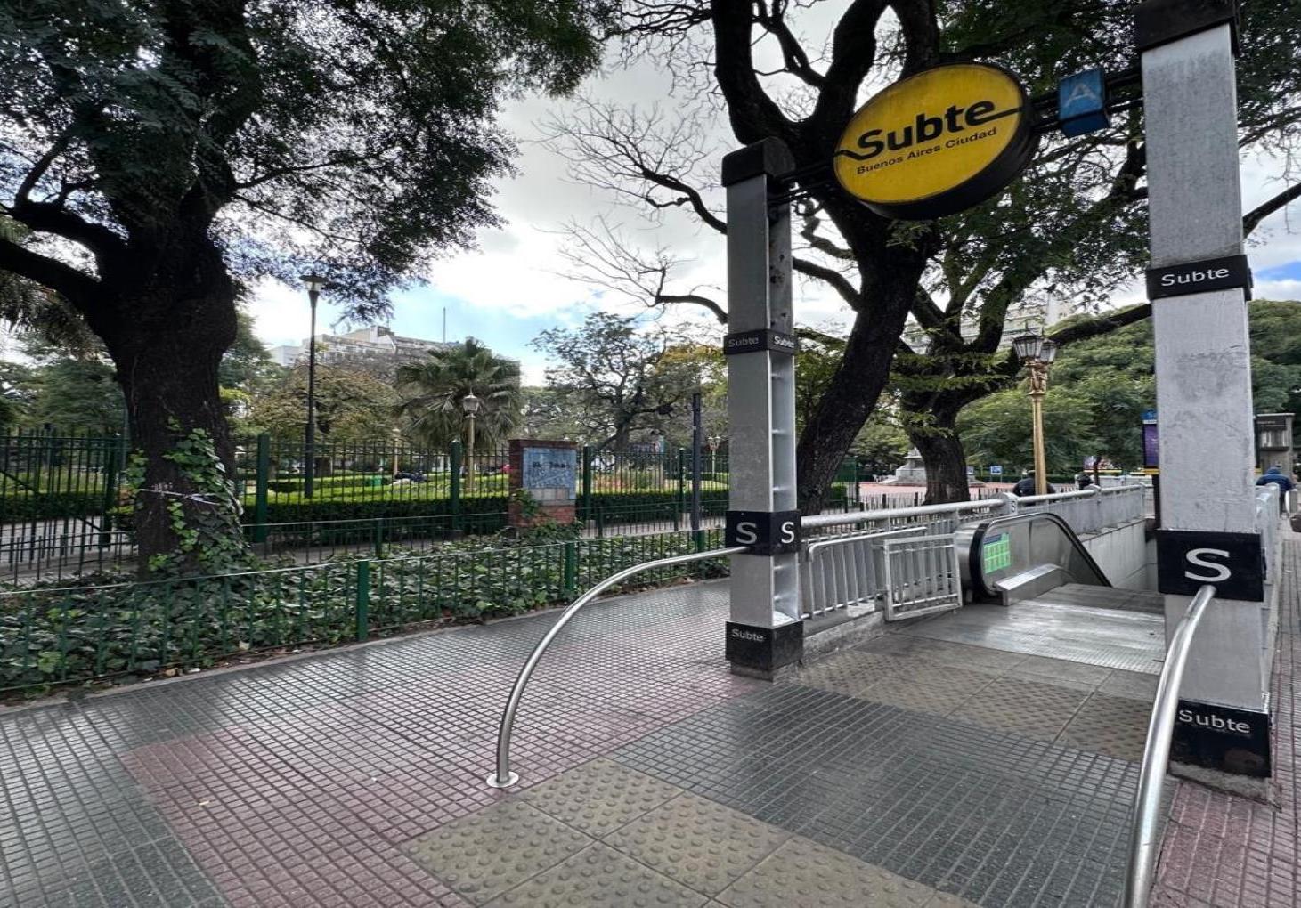 Foto de Terreno en Venta en Flores, imagen 3