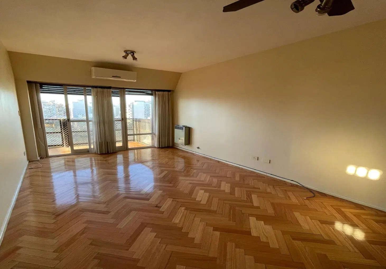 Departamento de 4 ambientes en Venta en Villa crespo 1