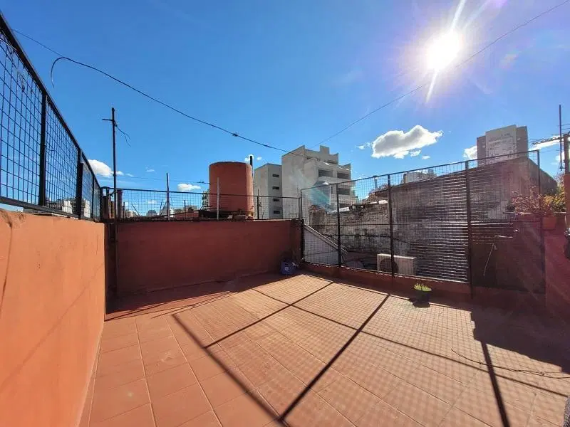 Depto.tipo casa de 3 ambientes en Venta en Almagro 1