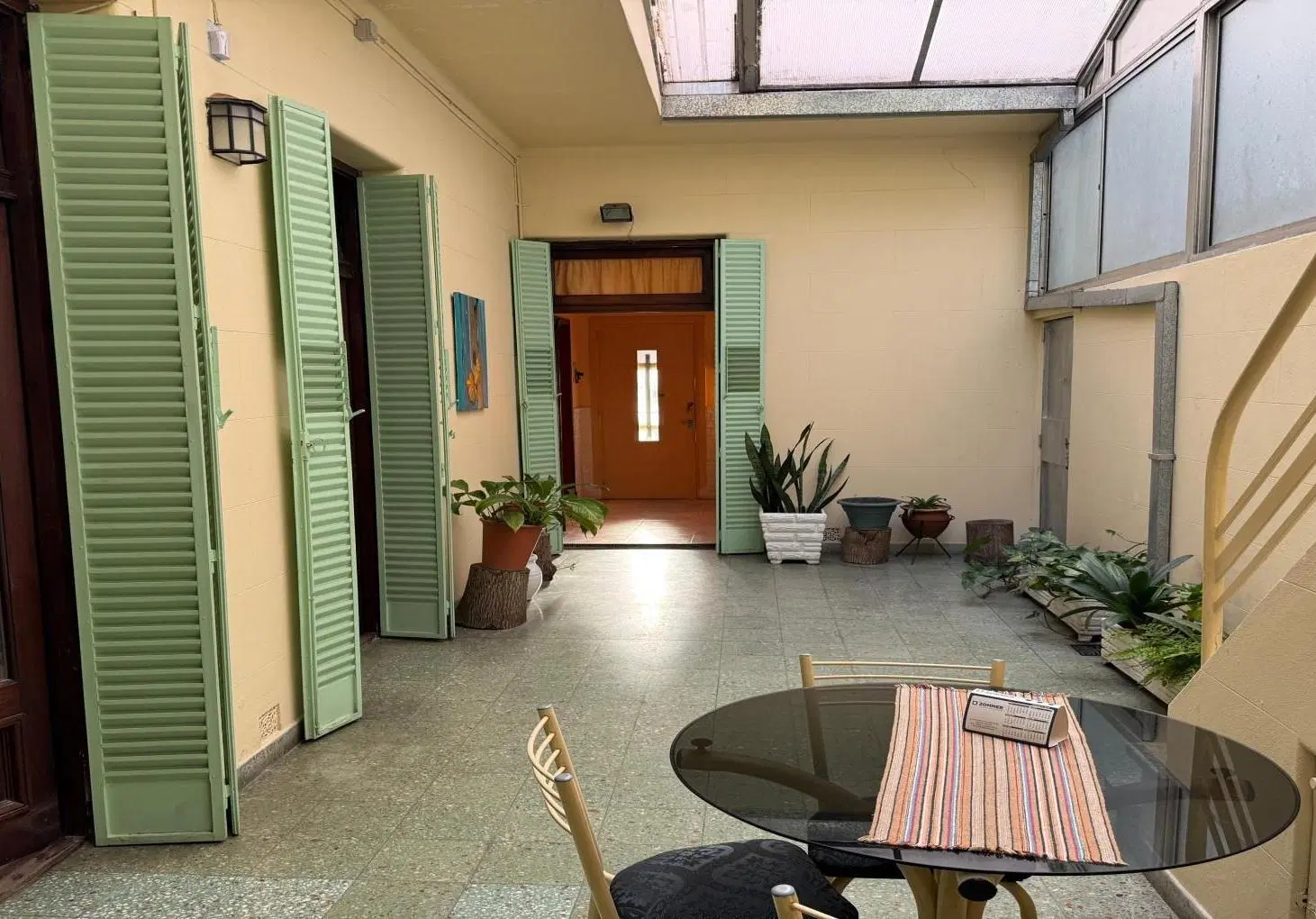 Depto.tipo casa de 4 ambientes en Venta en Villa crespo 8