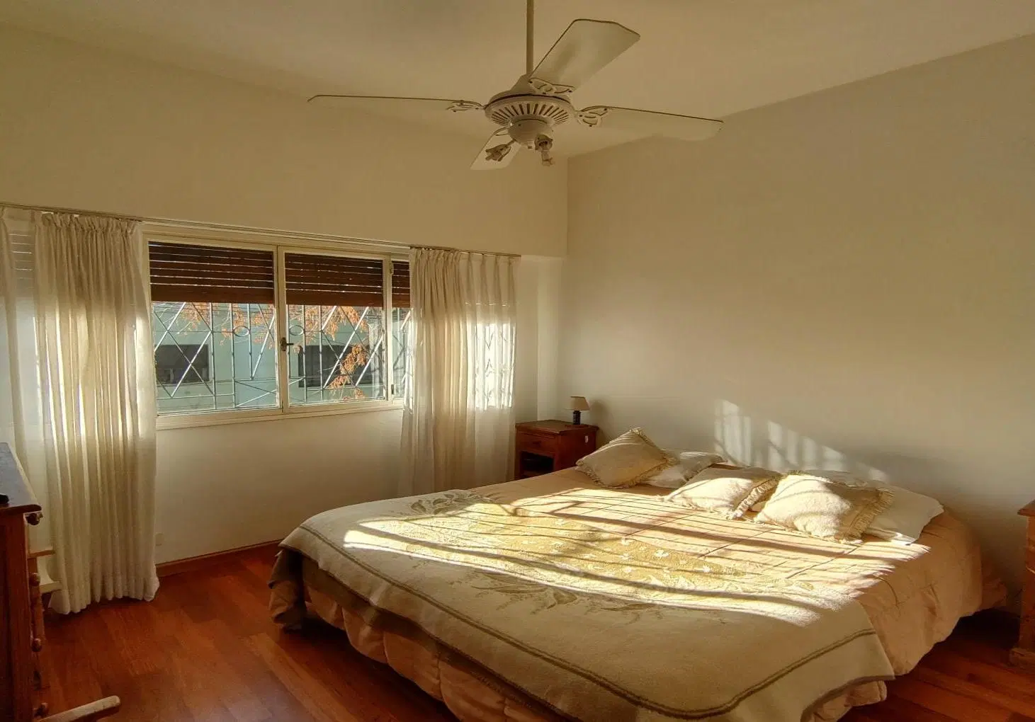 Casa de 4 ambientes en Venta en Parque chacabuco 8