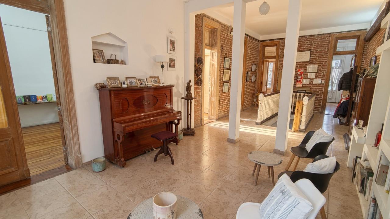 Foto de Depto.tipo casa de 8 ambientes en Alquiler en Almagro, imagen 2