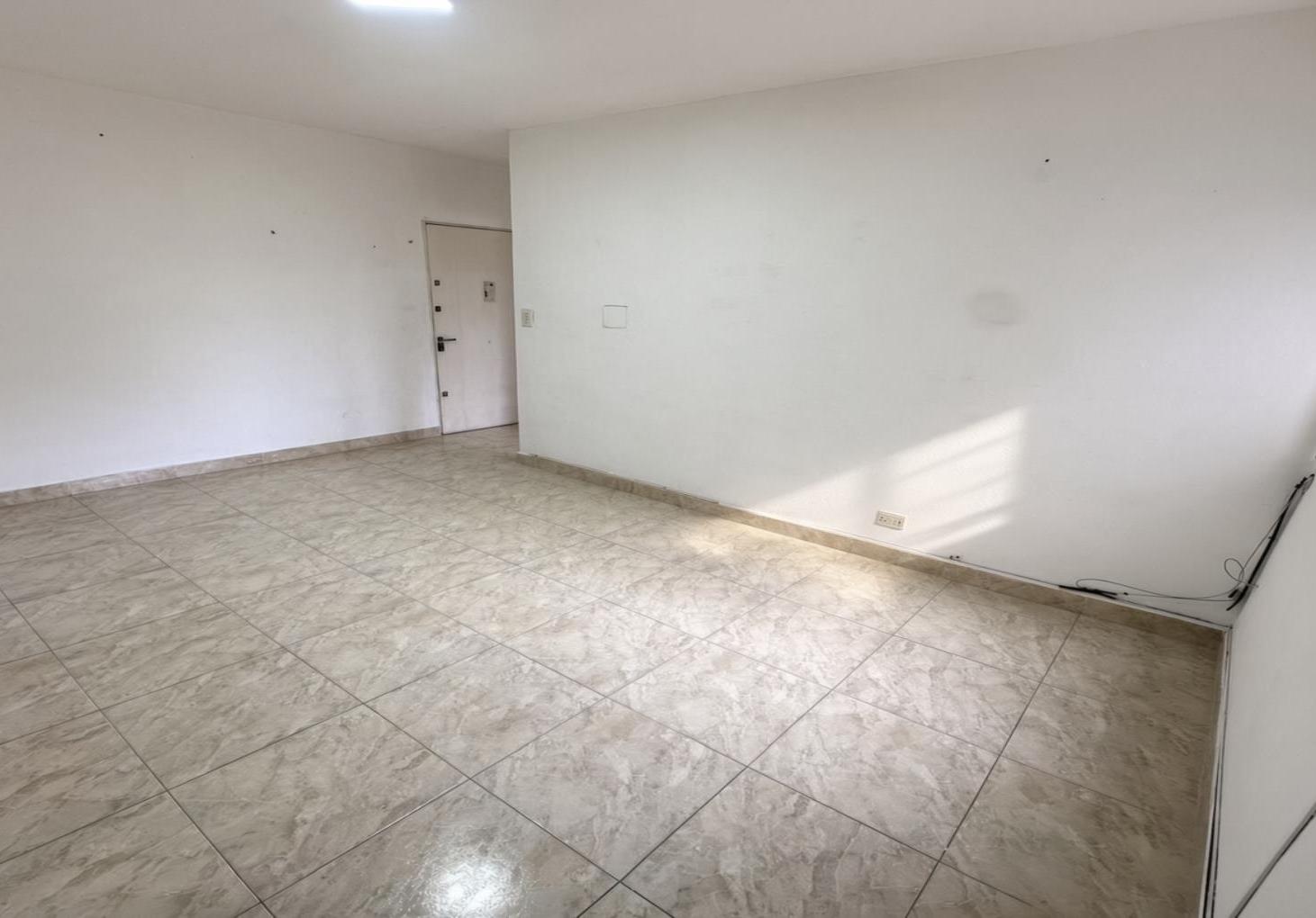 Foto de Departamento de 2 ambientes en Venta en Balvanera, imagen 1