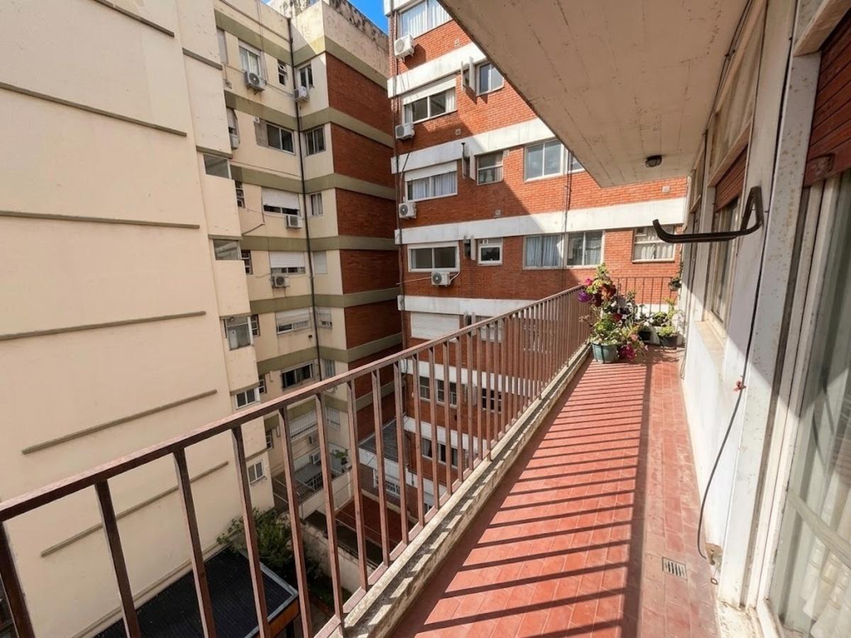 Foto de Departamento de 3 ambientes en Venta en Belgrano, imagen 2