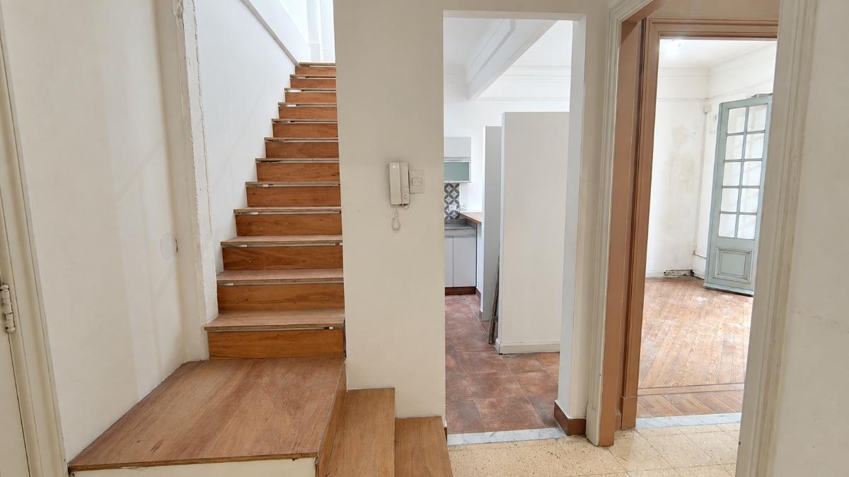 Foto de Depto.tipo casa de 4 ambientes en Venta en Almagro, imagen 3