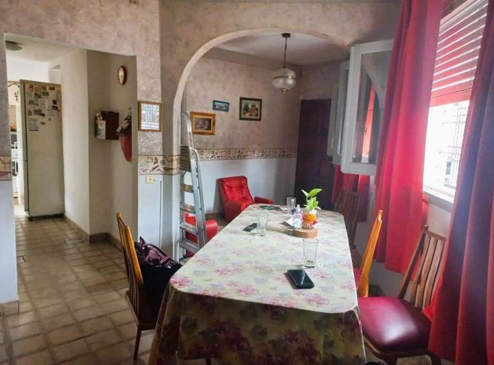 CASA CON TERRAZA Y QUINCHO EN VENTA. MATADEROS 3