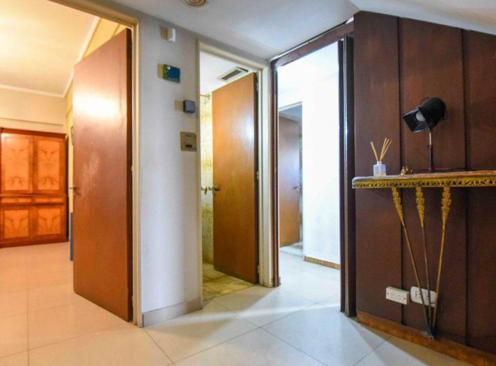 Casa 5 amb.c/dep.Cocheras, jardín.Local. Balvanera 4