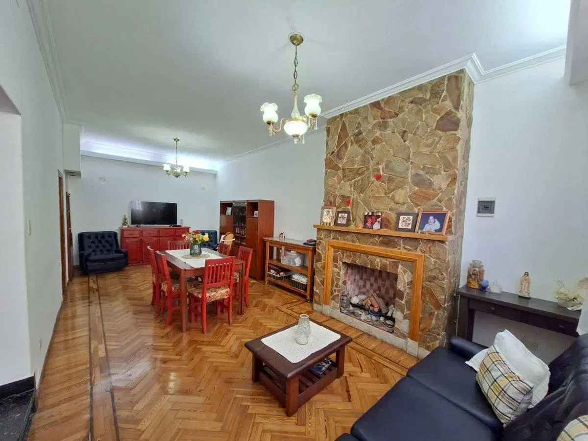 Casa 4 Amb. en Venta en LINIERS – Apto Crédito. 3