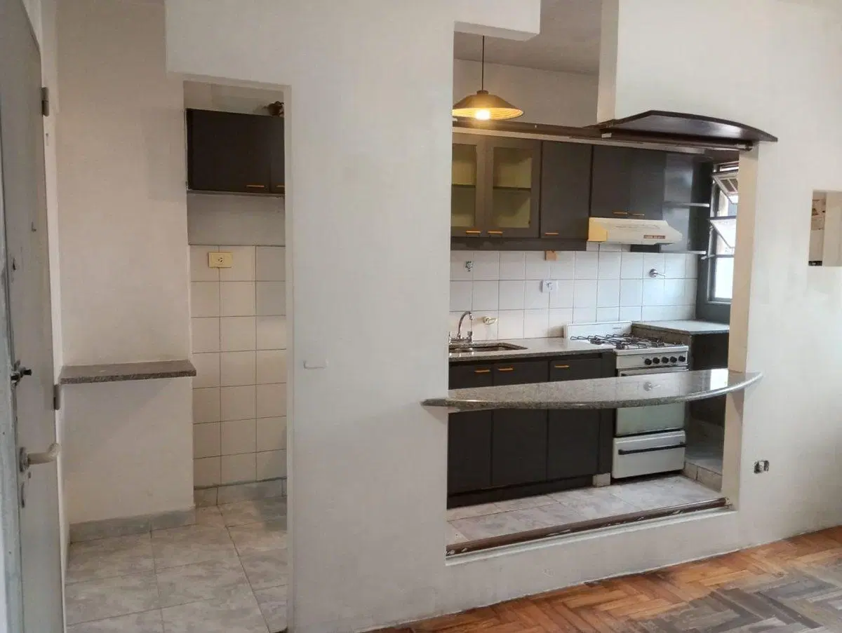 Venta depto 2 ambientes, Flores, cerca del subte 5