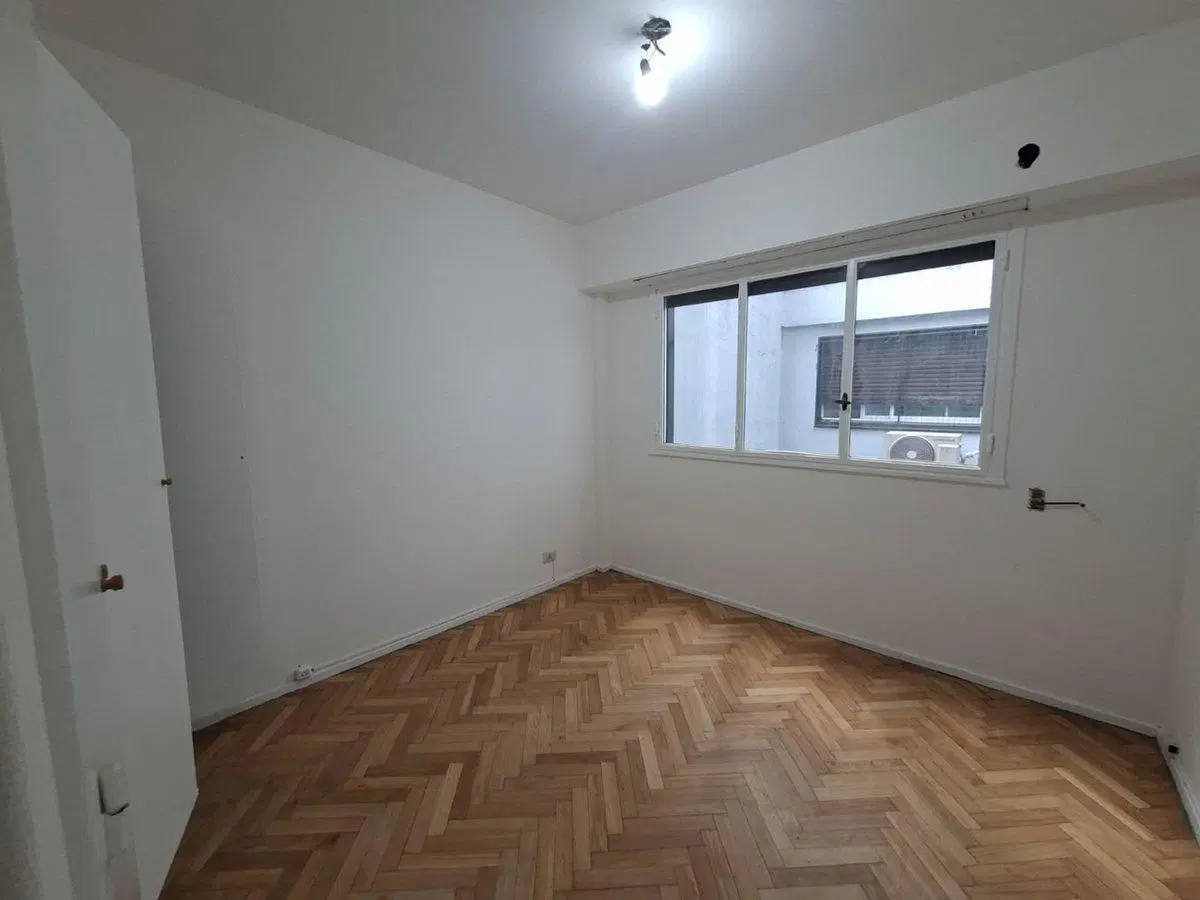 VENTA ALMAGRO 2 AMB. CON COCHERA A MTS DE AV RIV. 4