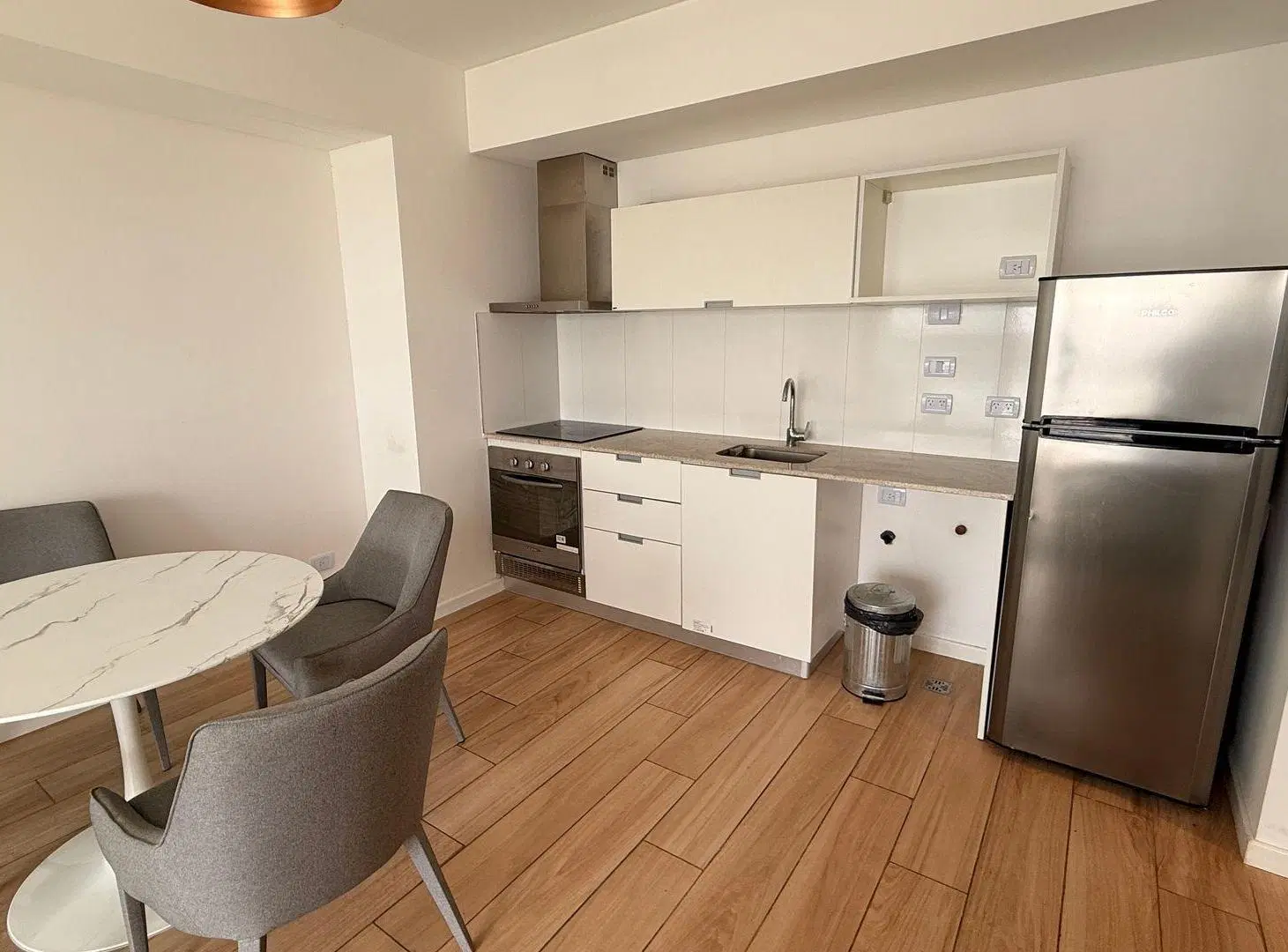 ALQUILER DEPARTAMENTO 2 AMBIENTES COCHERA EN TIGRE 3