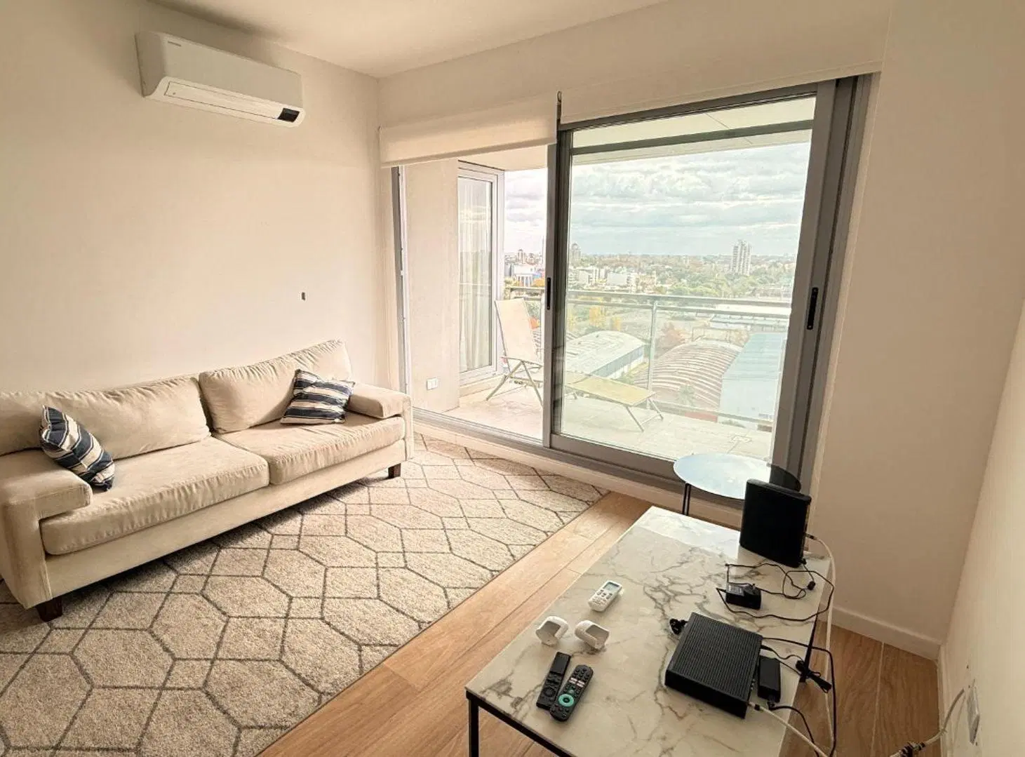 ALQUILER DEPARTAMENTO 2 AMBIENTES COCHERA EN TIGRE 5