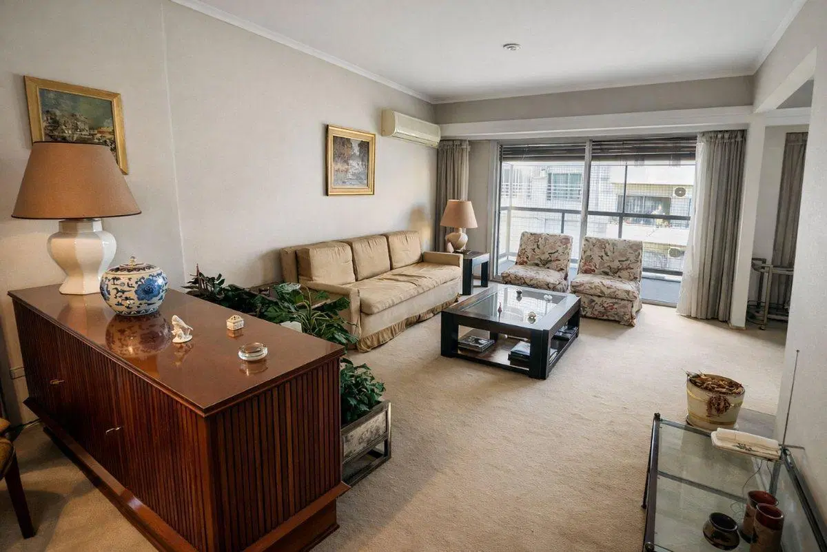 VENTA DEPTO. 5 AMB C/ DEPENDENCIA COCHERA | FLORES 5