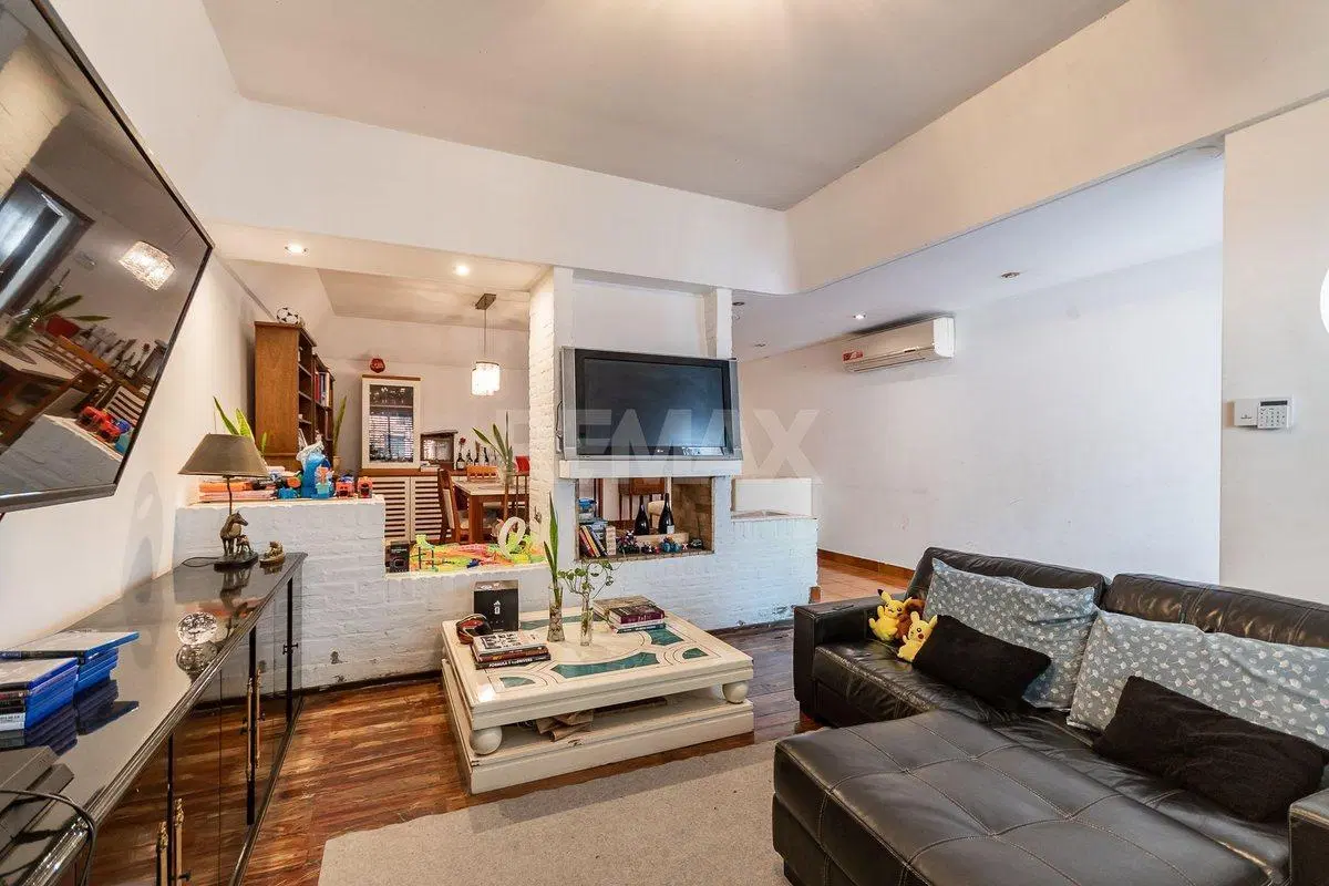 VENTA CASA 6 AMB JARDIN-PILETA-COCHERA- VILLA REAL 5