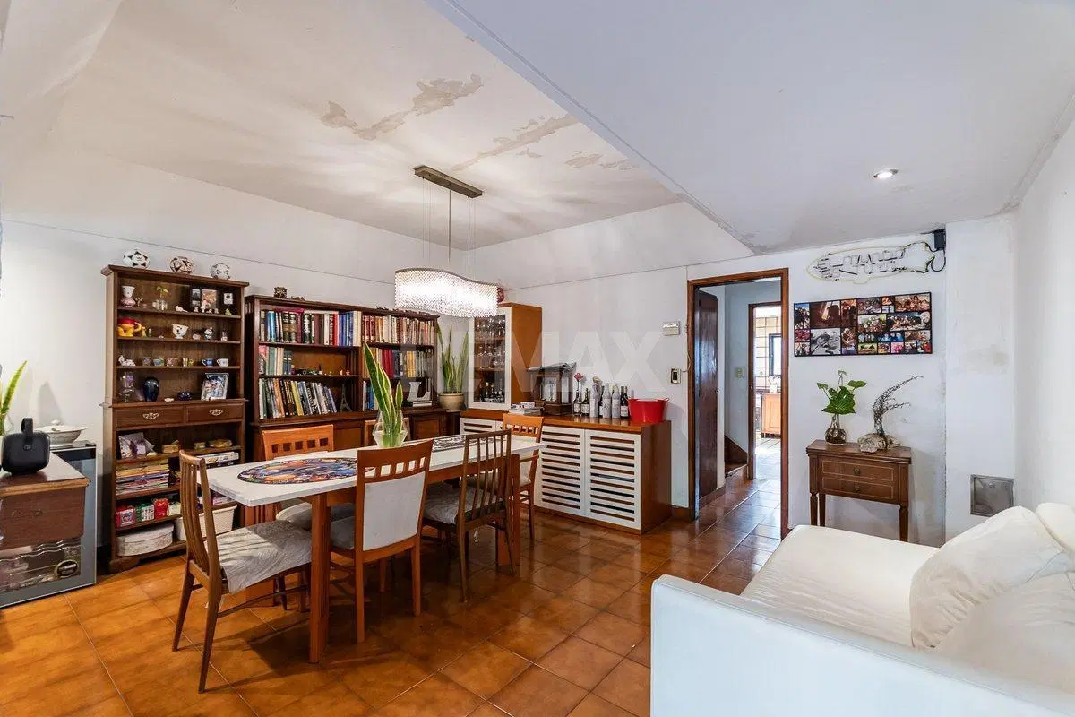 VENTA CASA 6 AMB JARDIN-PILETA-COCHERA- VILLA REAL 2