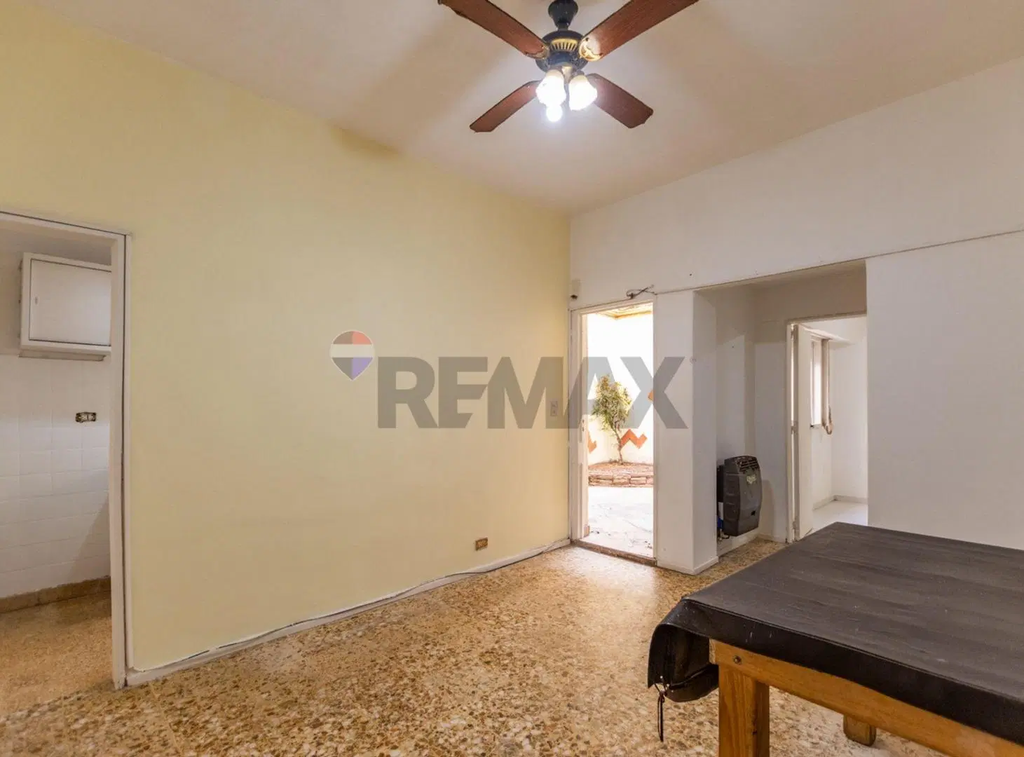 VENTA DEPTO 2 AMB + PATIO EN FLORES 4