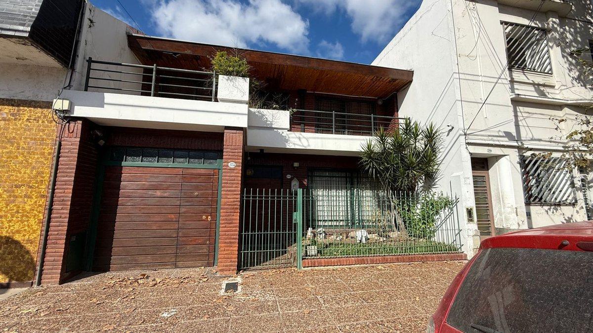 Casa 6 amb en venta VILLA Del PARQUE 2 coch jardin