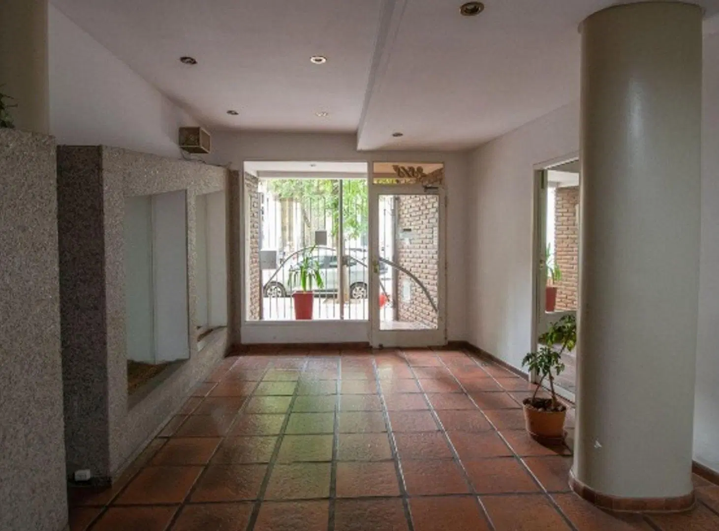 Venta Monoambiente divisible c/ balcón y cocin ind 4