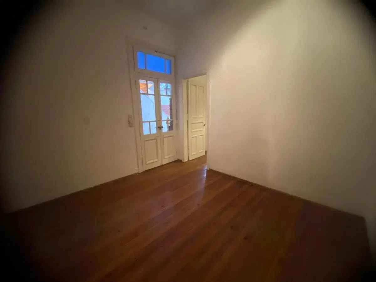 VENTA CASA 4 AMB.COCHERA LOTE PROPIO P. AVELLANEDA 3