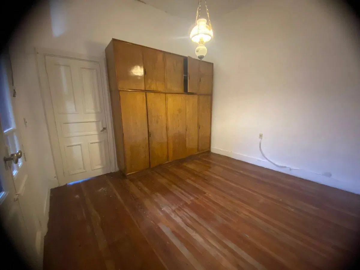 VENTA CASA 4 AMB.COCHERA LOTE PROPIO P. AVELLANEDA 4