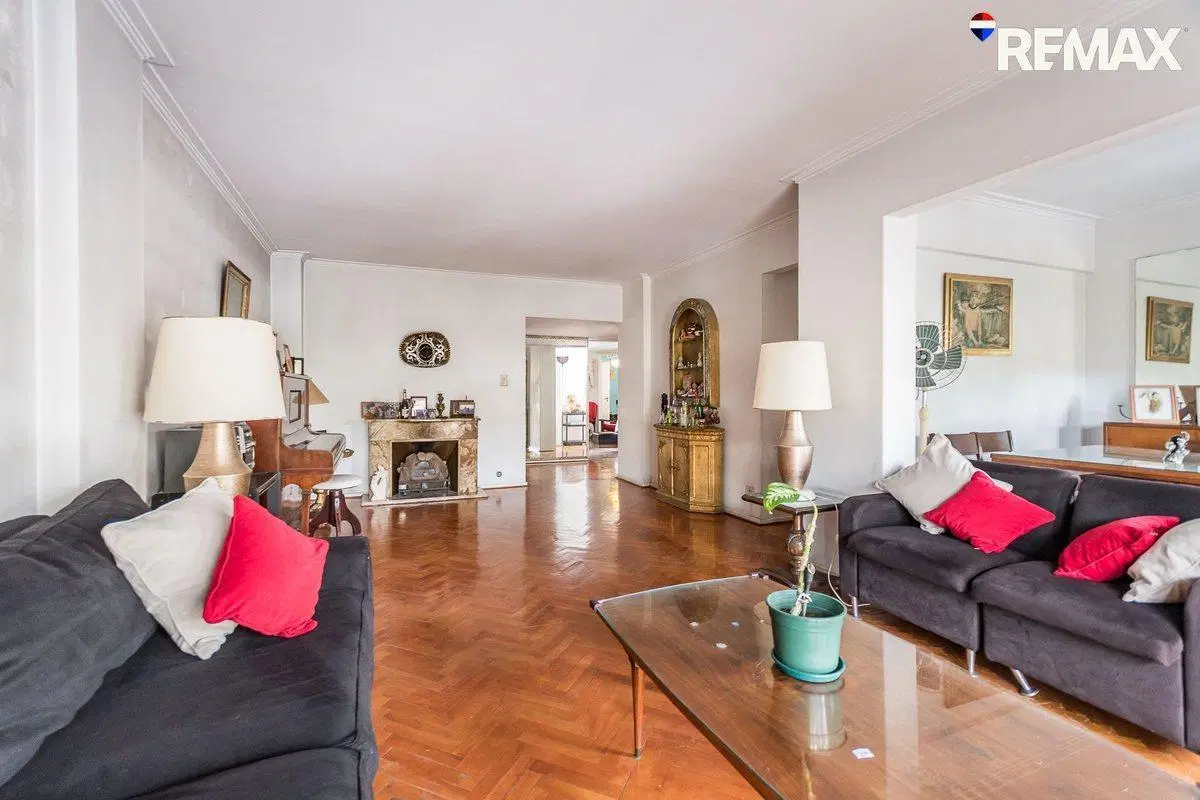 VENTA PISO 4 AMB C/DEP, BALCON, COCHERA EN FLORES 3