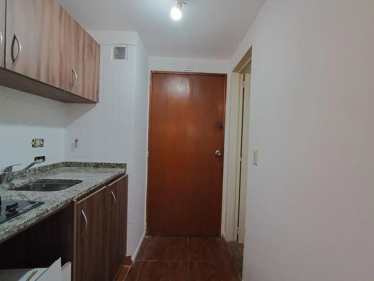 Venta monoambiente apto prof. luminoso, Retiro 4