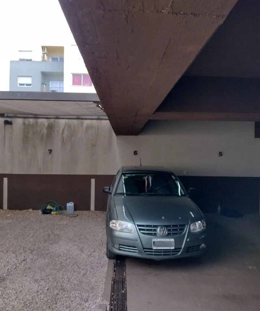 COCHERA EN VENTA EN POLA AL 400 - Liniers 2