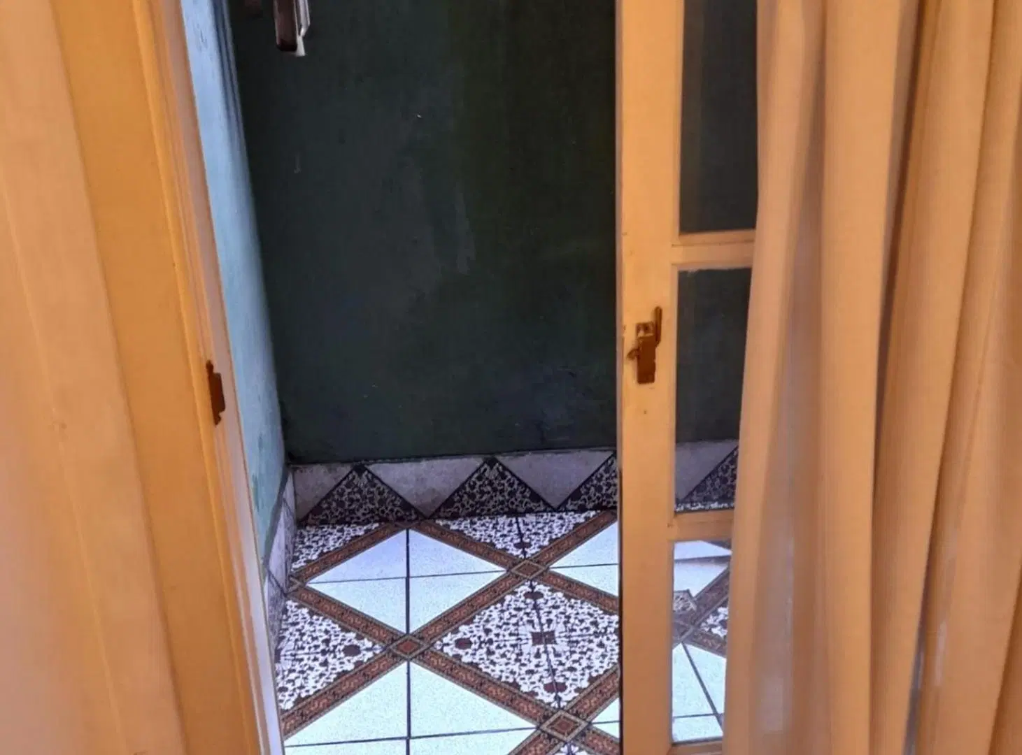 VENTA DE 2 AMB. EN RAMOS MEJIA CON SUM Y PARRILLA 5