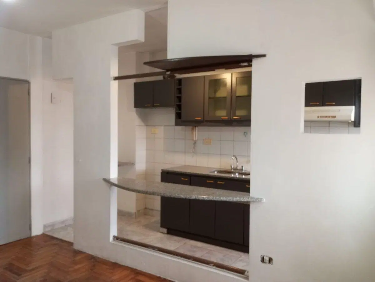 Venta depto 2 ambientes, Flores, cerca del subte 8