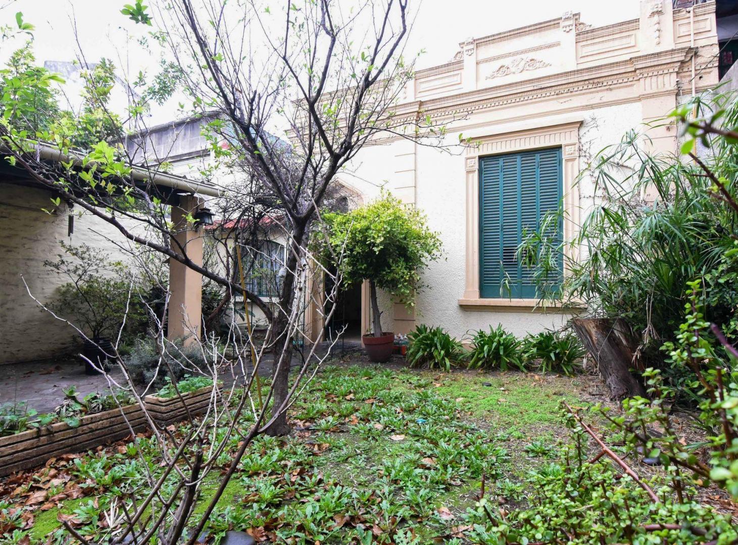 Casa 4 amb.Patio, Gran Parque y Cochera. Ciudadela