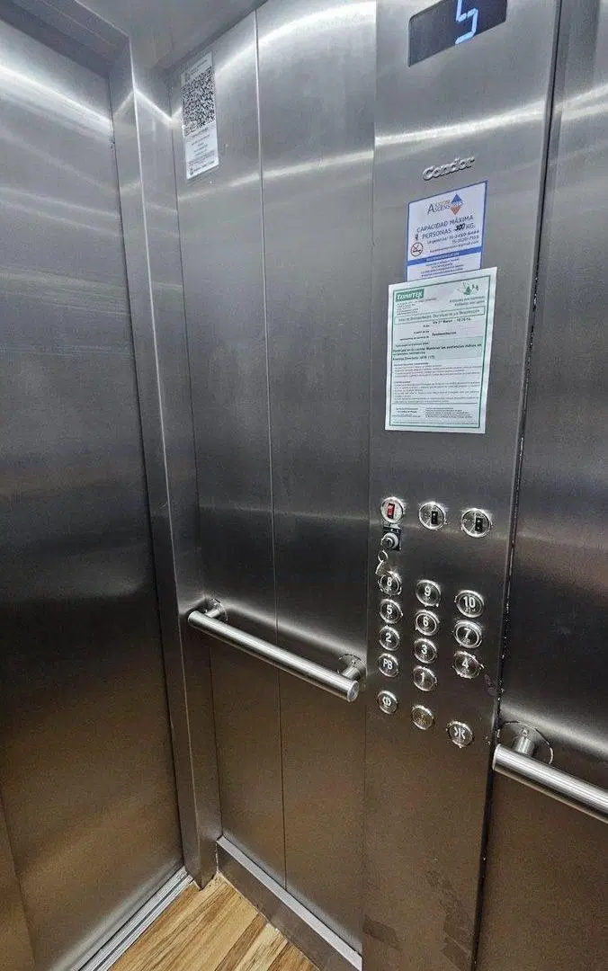 Venta Monoambiente a estrenar con balcón al frente 5