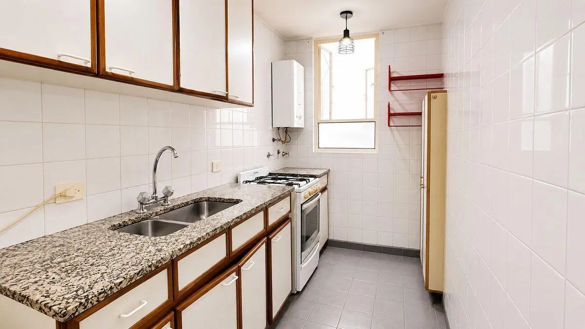 DEPARTAMENTO 2 AMBIENTES VENTA FLORES -APTO CRED. 5