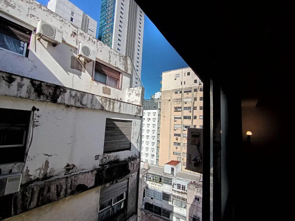 Venta oficina luminosa, en Retiro, apto vivienda 4