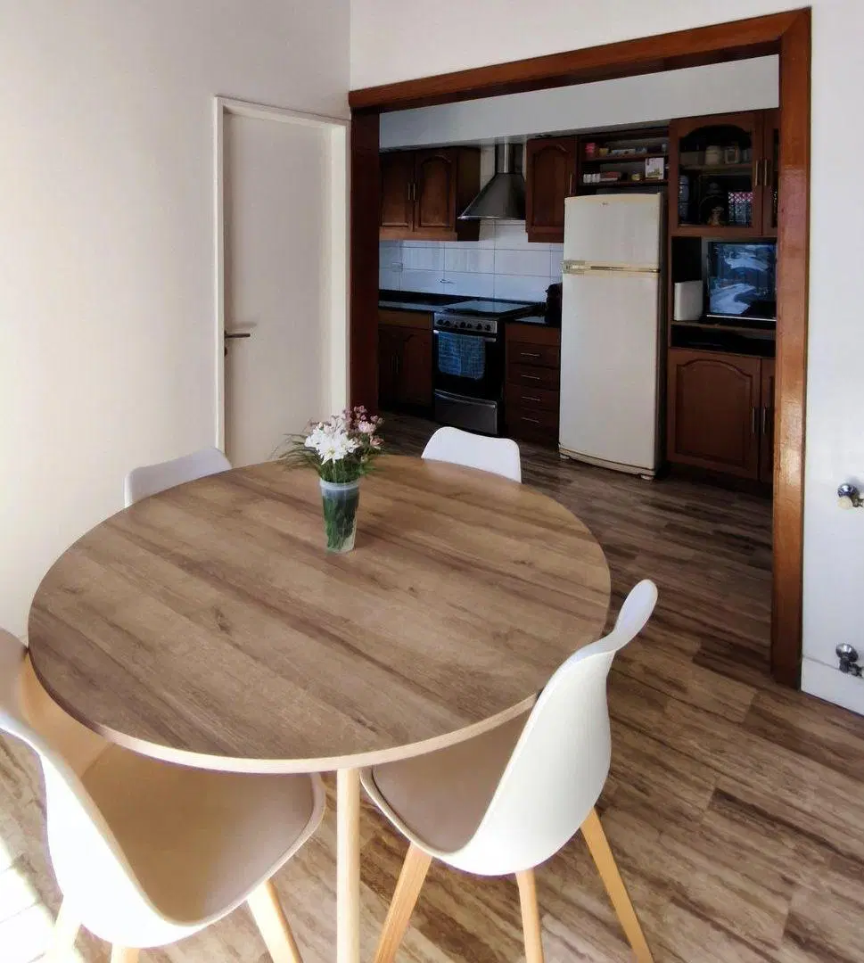 VENTA CASA IMPECABLE 3 AMB MAS GALPON EN LANUS 5