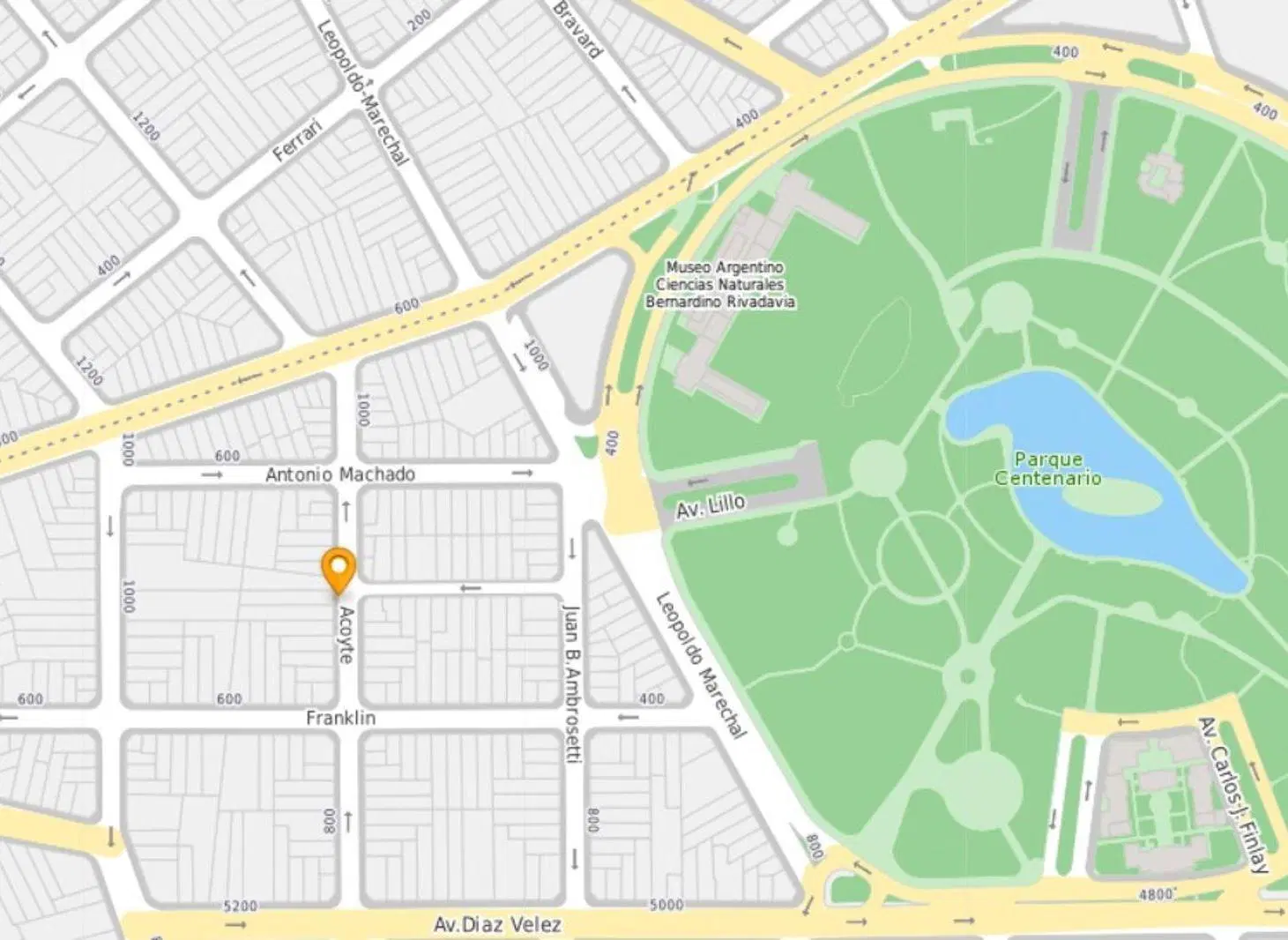 VENTA COCHERA CUBIERTA CABALLITO PARQUE CENTENARIO 3