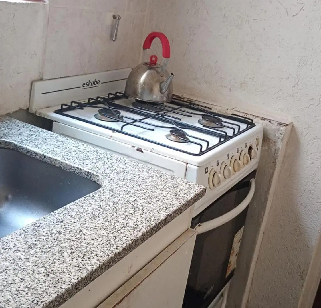 Venta depto 2 amb, balcon, frente, FLORES 3