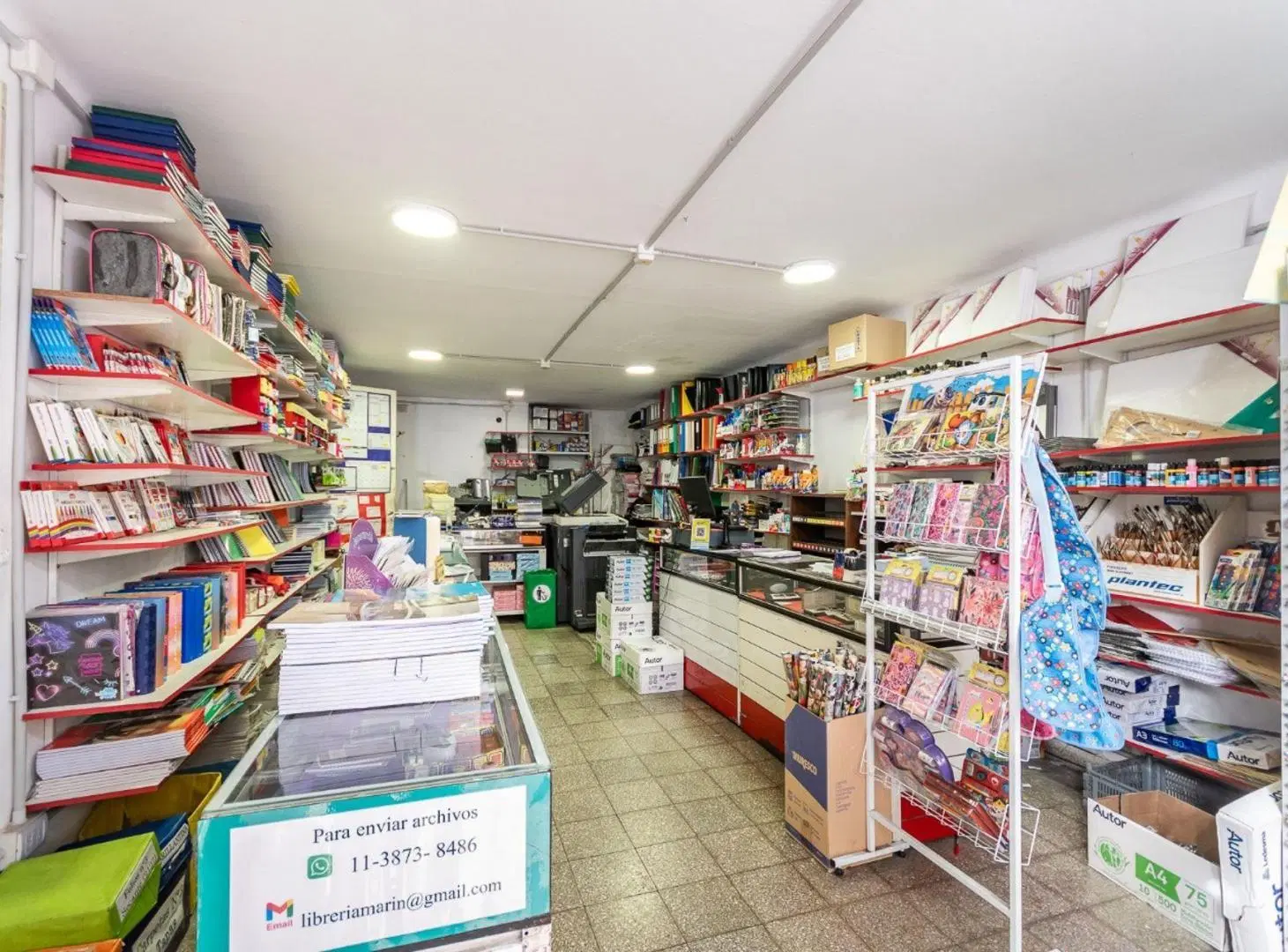 VENTA CASA + 2 LOCALES A PASOS DE AV CABILDO 4