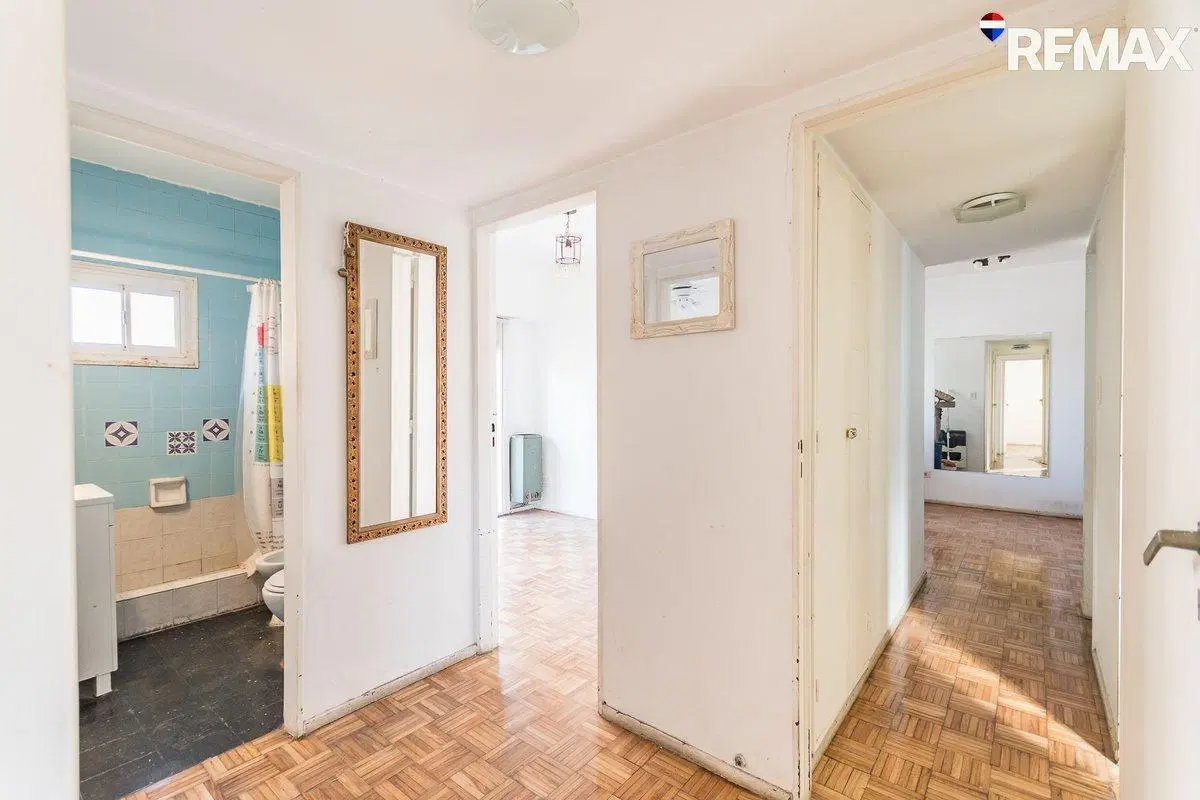 VENTA DEPARTAMENTO 4 AMB CON BALCON- FLORES 3