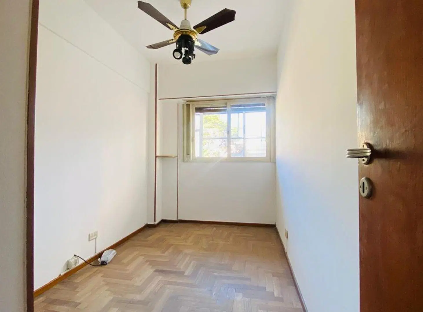 VENTA DPTO 3 AMB COCHERA PATIO PQUE CHACABUCO 4