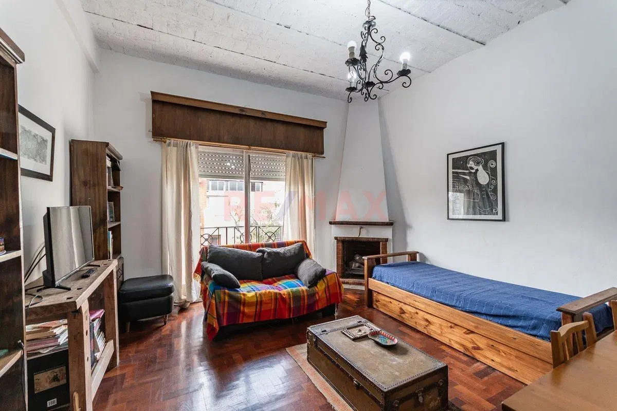 VENTA PH 4 AMBIENTES BALCÓN Y TERRAZA - CHACABUCO 5