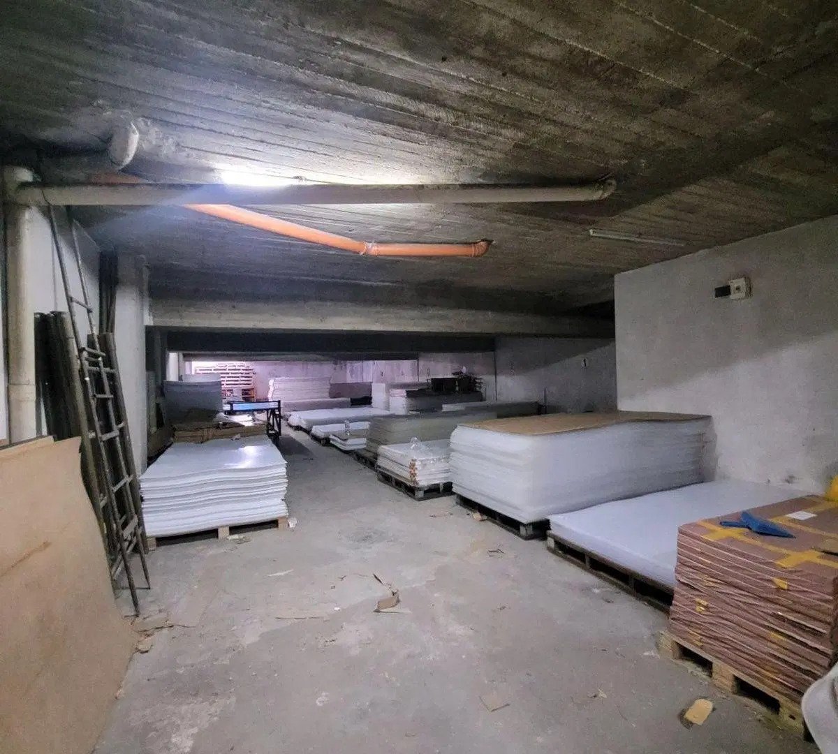 Garage c/8 cocheras cubier.Comercial.San Cristobal 4