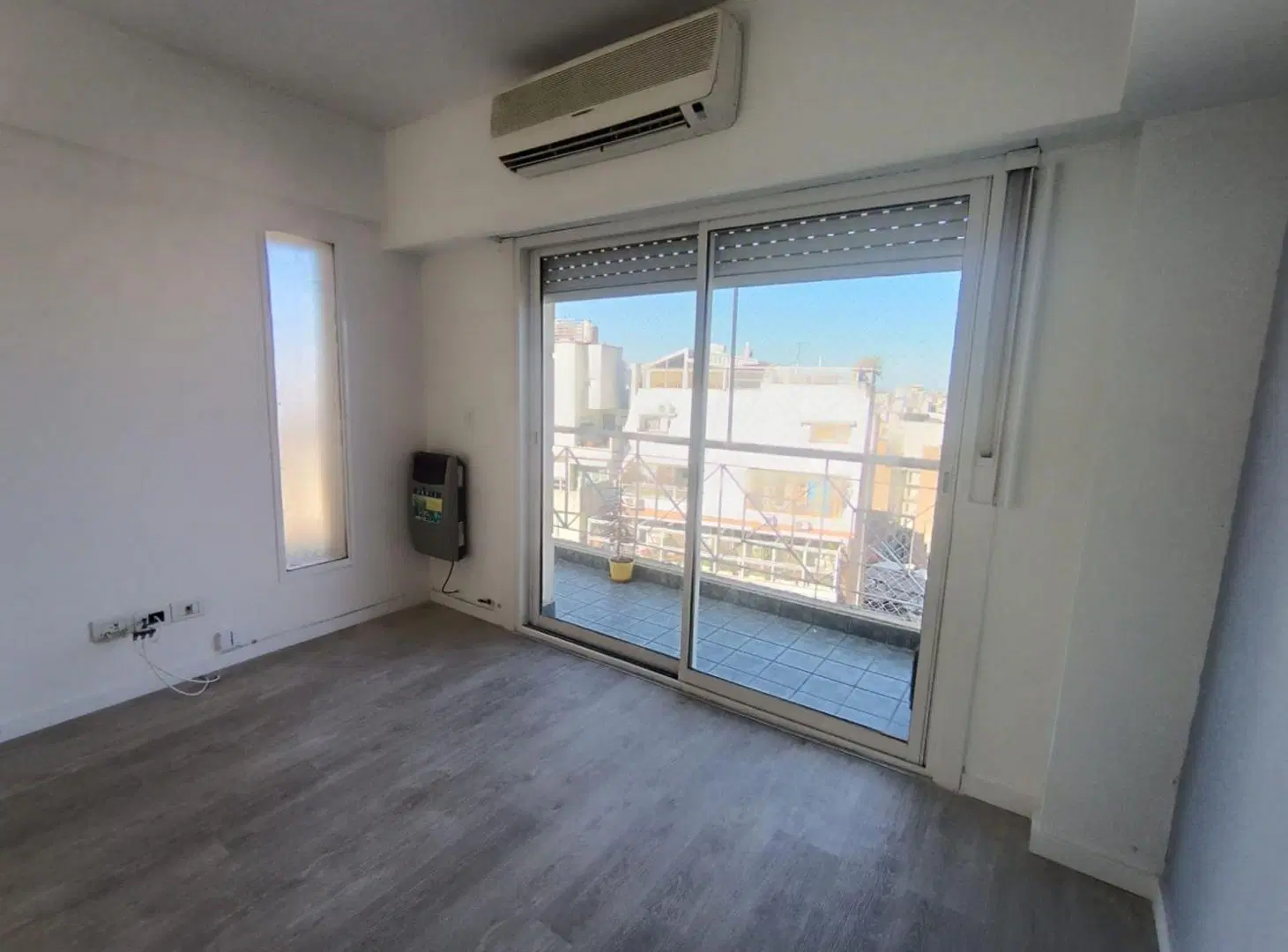 SEMIPISO 2 AMB, FRENTE, BALCON, CABALLITO 4