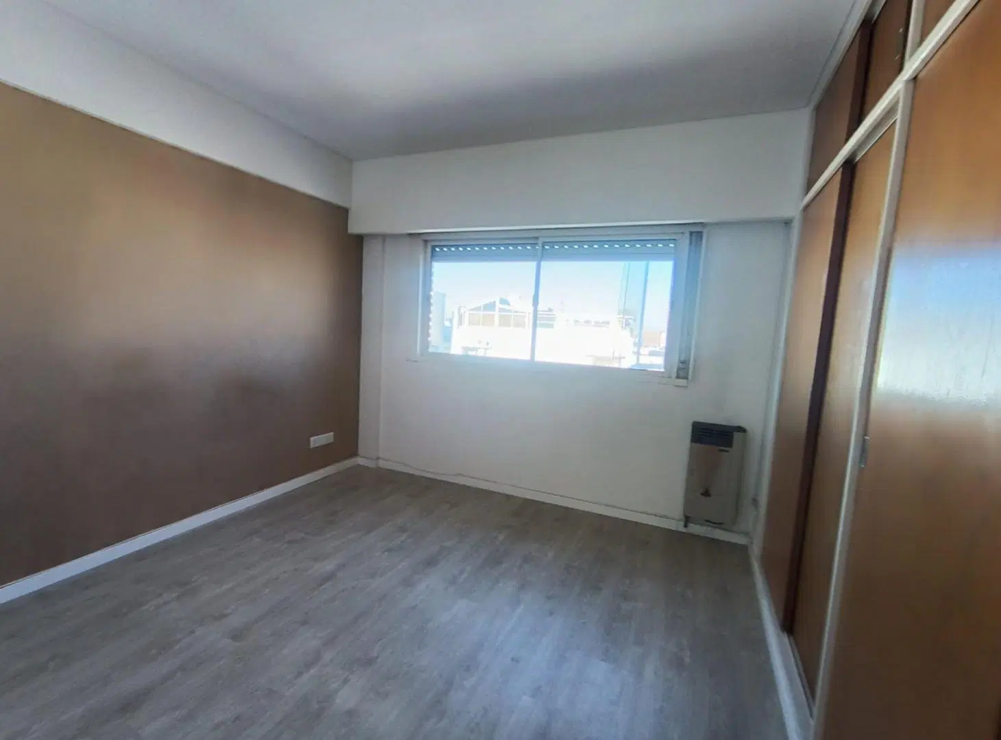 SEMIPISO 2 AMB, FRENTE, BALCON, CABALLITO 5