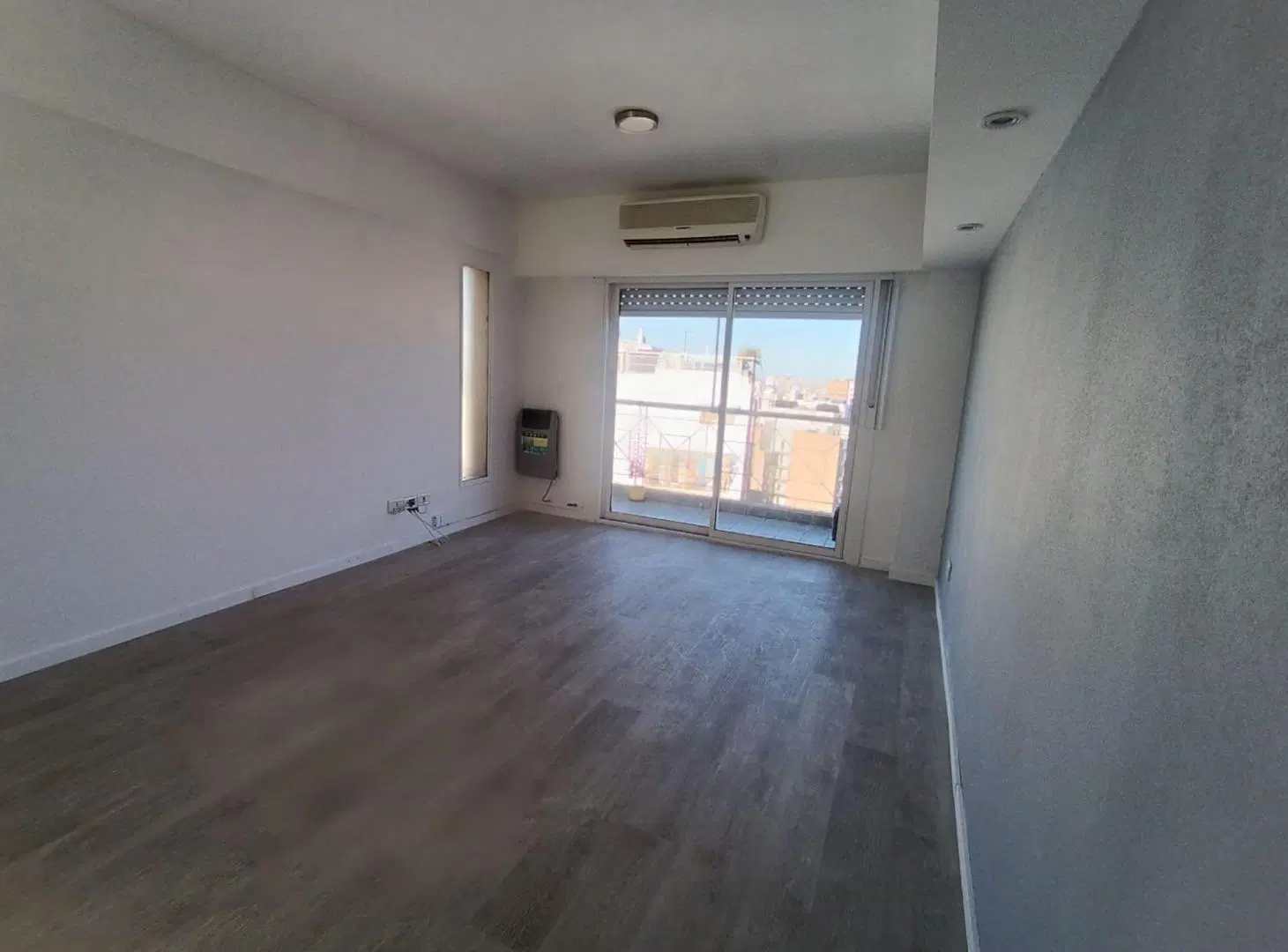 SEMIPISO 2 AMB, FRENTE, BALCON, CABALLITO 3