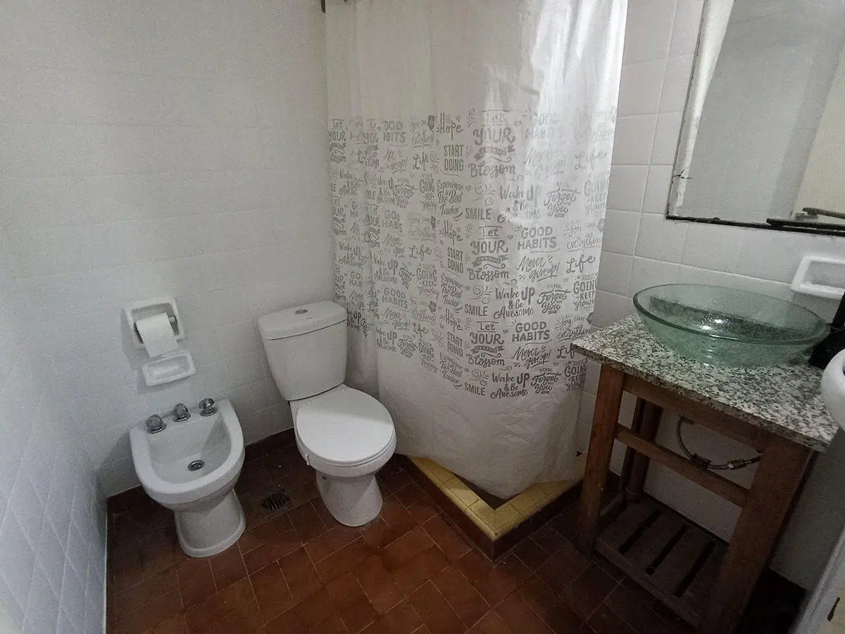 Venta monoambiente apto prof. luminoso, Retiro 4